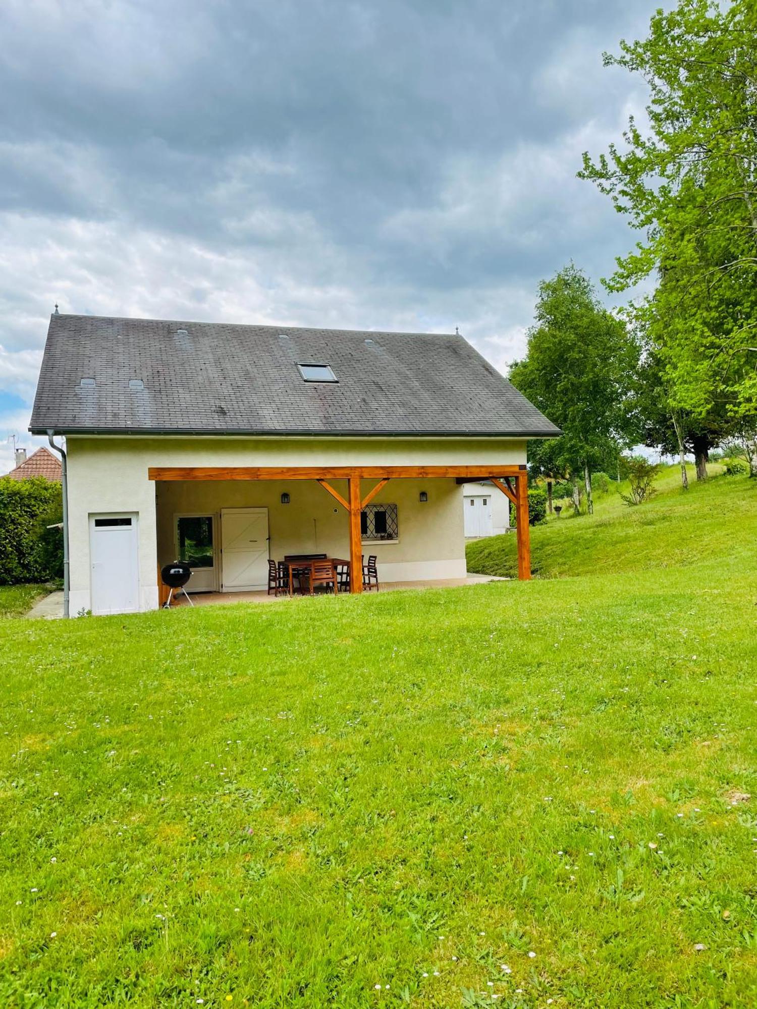 L'Oree Des Roses, Hebergement De Vacances Avec Jardin Et Piscine Gan Exterior photo