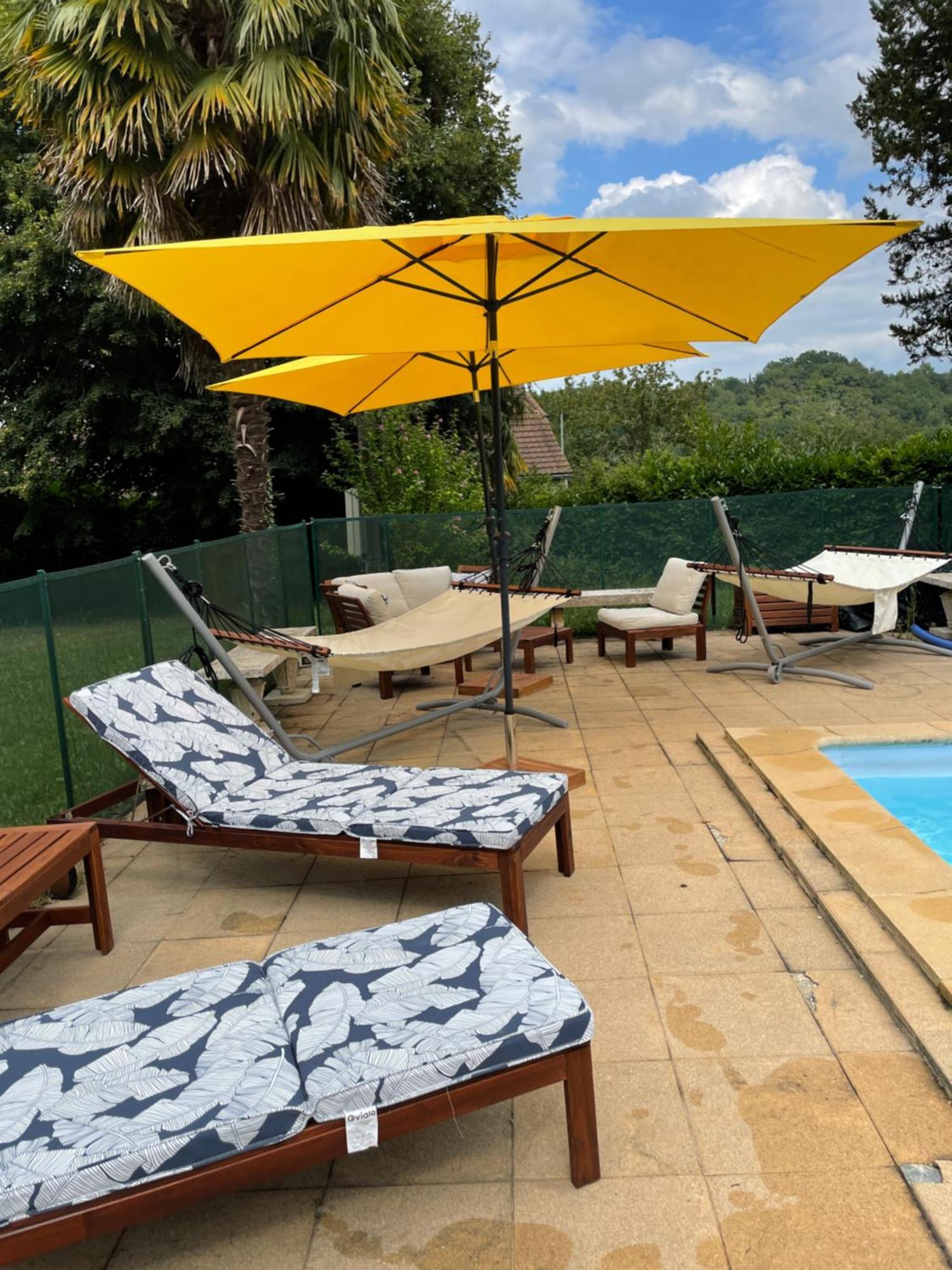 L'Oree Des Roses, Hebergement De Vacances Avec Jardin Et Piscine Gan Exterior photo